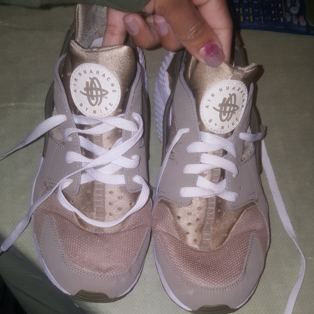 HUARACHE Air women's 10
